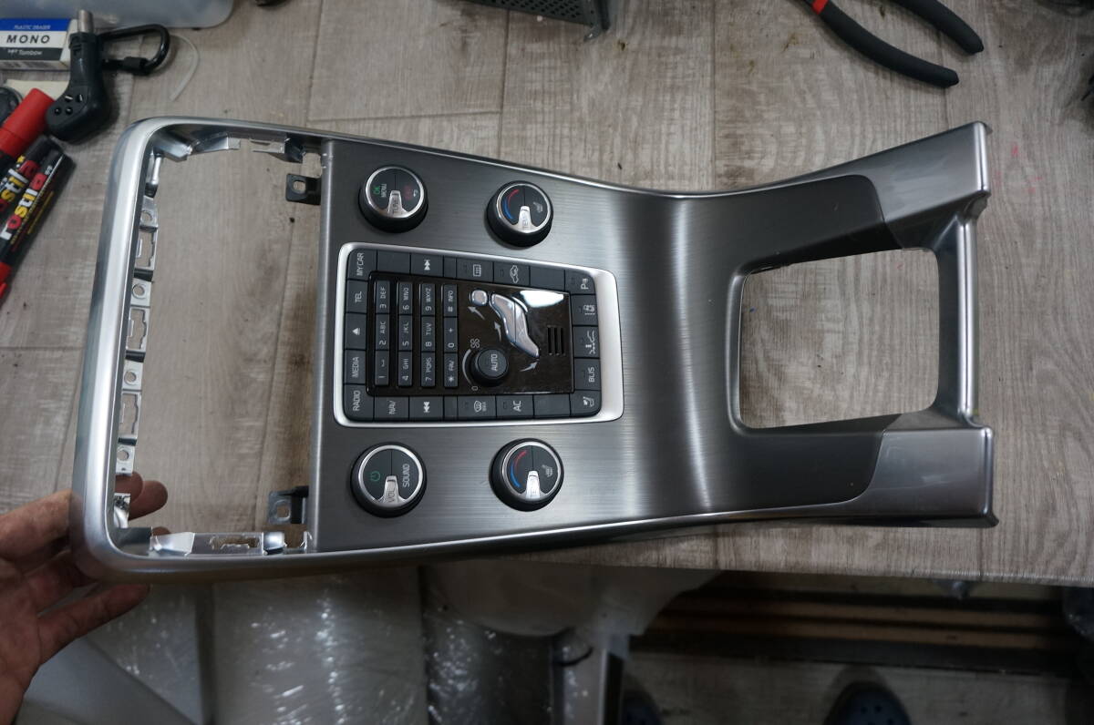 C491 3ES6105 KD2)) ボルボ V60 DBA-FB4164T 2014年 純正 エアコンスイッチパネル 8632432拍卖