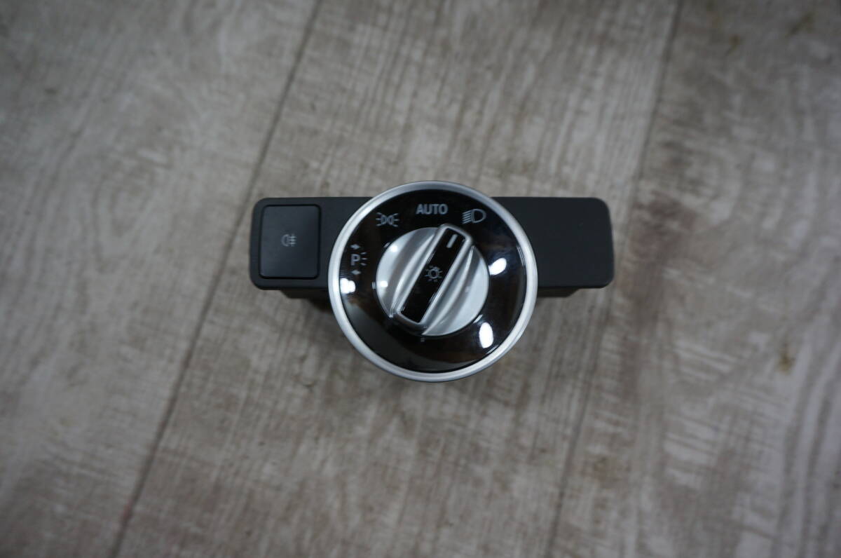 C499 ベンツ Cクラス DBA-204049 「ヘッドランプスイッチ」 799 A2129050551拍卖