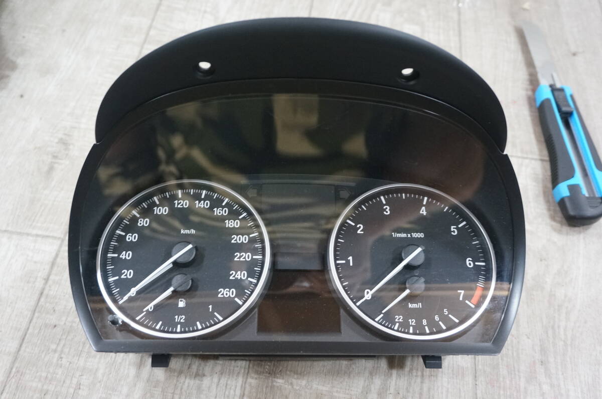 C656 H23 BMW X1 E84 ABA - VL18 スピードメーター 4032190-00 9 187 338 01拍卖