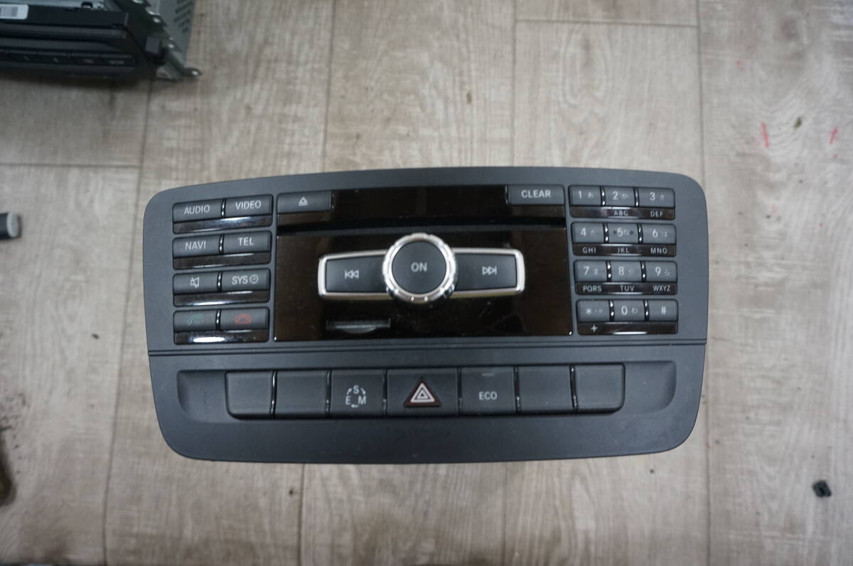 C699 ベンツ Bクラス B180 W245(246242) 純正 動作ok ナビモニター CD/DVD/ オーディオデッキ CD/DVD/地デジ/フルセグ A 246 900 13 08拍卖