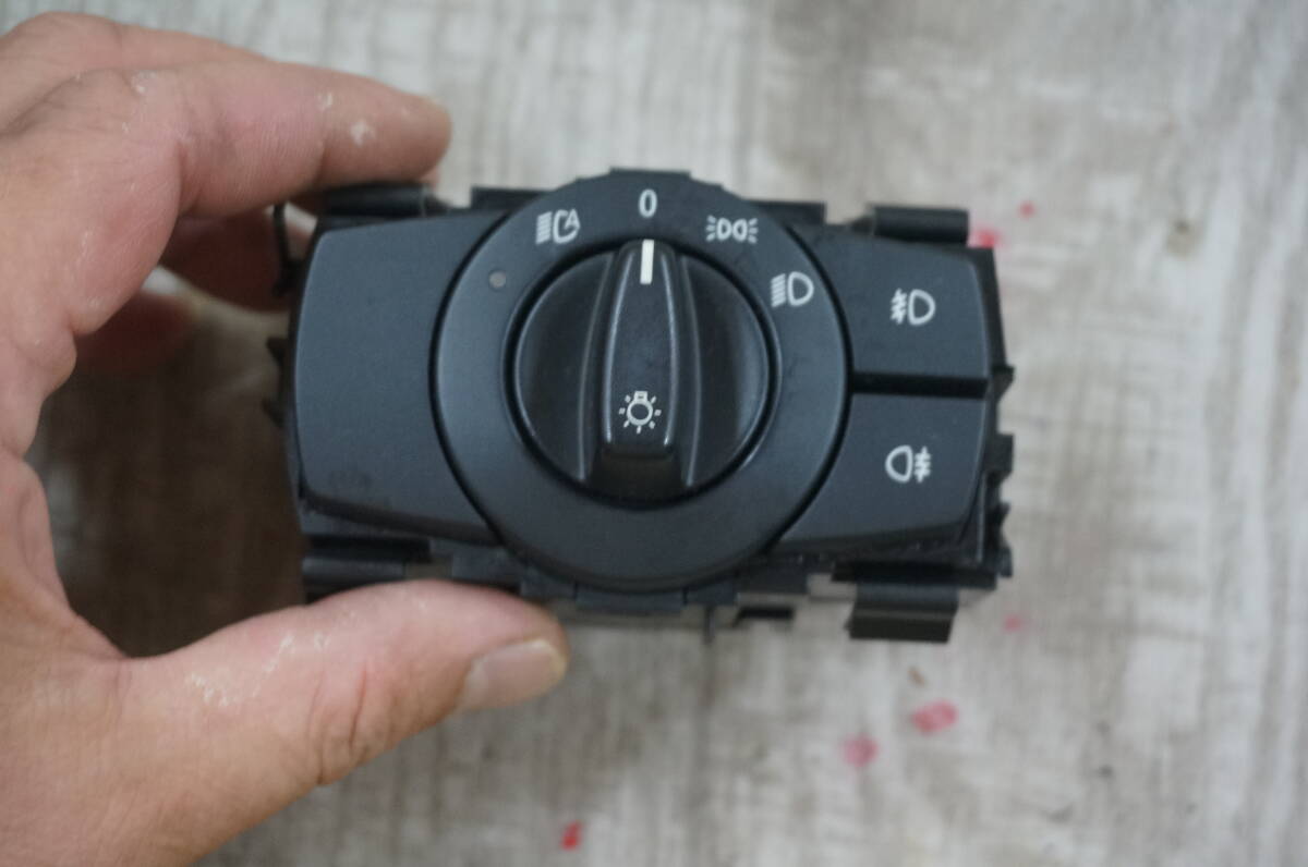 C719 BMW X1 E84 VL18 等 ライト スイッチ 品番 6932796 6 932 796拍卖