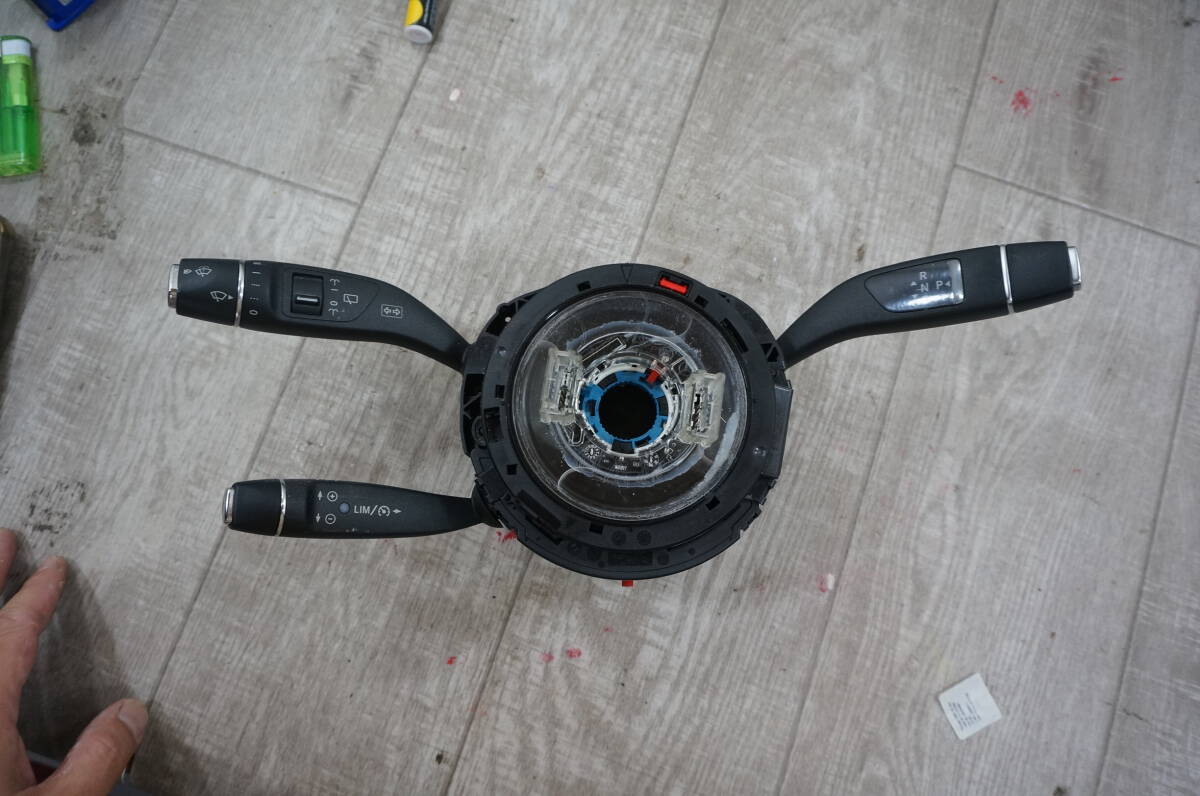 C743 ベンツ B180 W246 Bクラス 2012年 246242 ウインカーレバースイッチ/ワイパースイッチ10 945 15 01拍卖