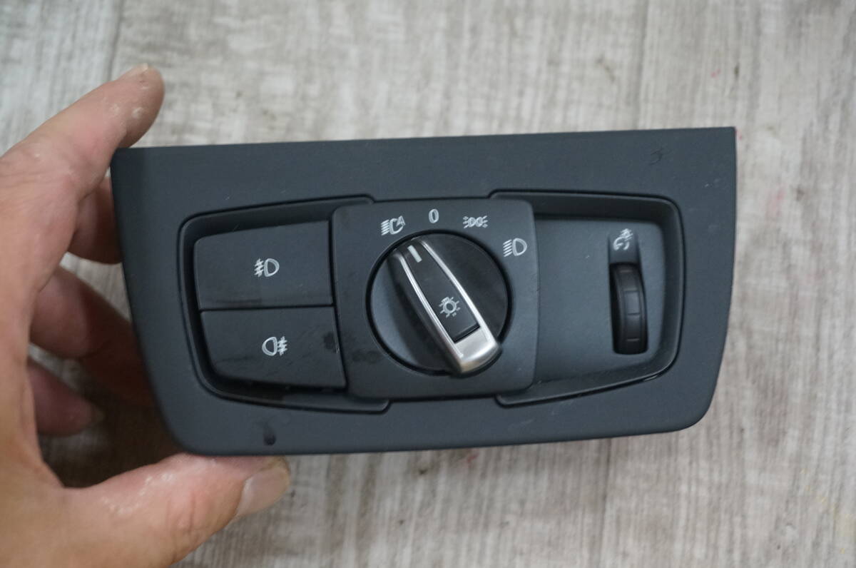 C746 BM133 F30 3B20 320i スポーツ ヘッドライト/フォグランプ スイッチ ◆9 265 303-02 ★動作OK拍卖