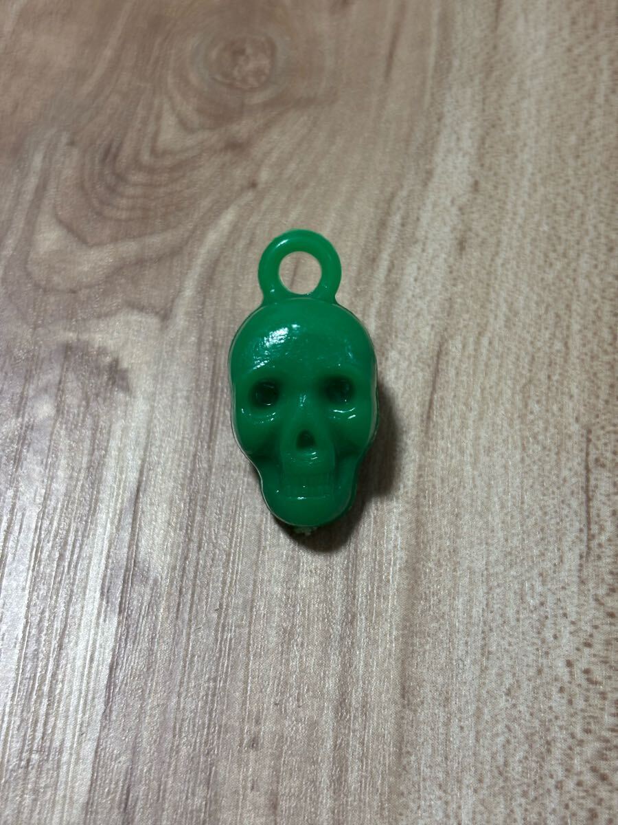 ビンテージ スカル チャーム キーホルダー ペンダントトップ HOTROD HOT ROD ホットロッド ドクロ チョッパー ボバー 緑拍卖