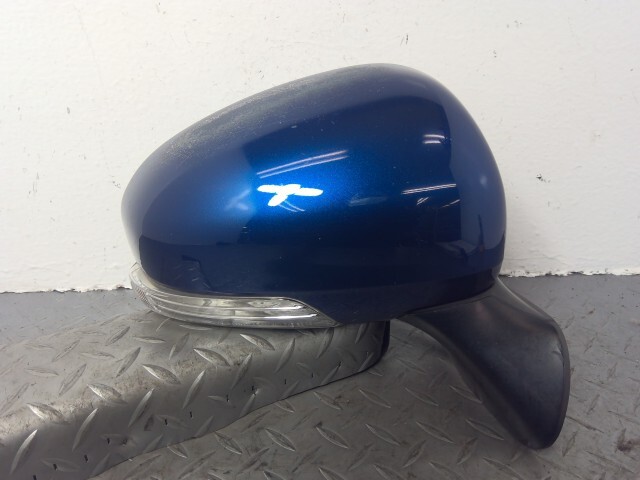 プリウスα ZVW41W 右 ドア ミラー 87910-47260 8T5拍卖