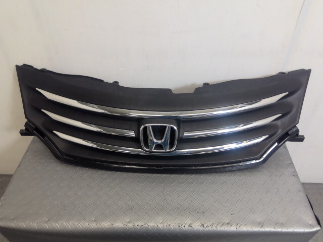 フリード GB3 ラジエータ グリル 71121-SYY-Z01拍卖