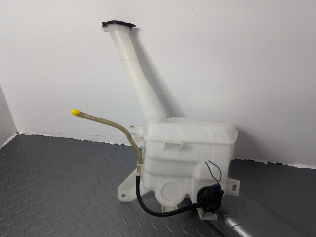 カローラアクシオ NZE161 ウォッシャータンク 85315-52400拍卖