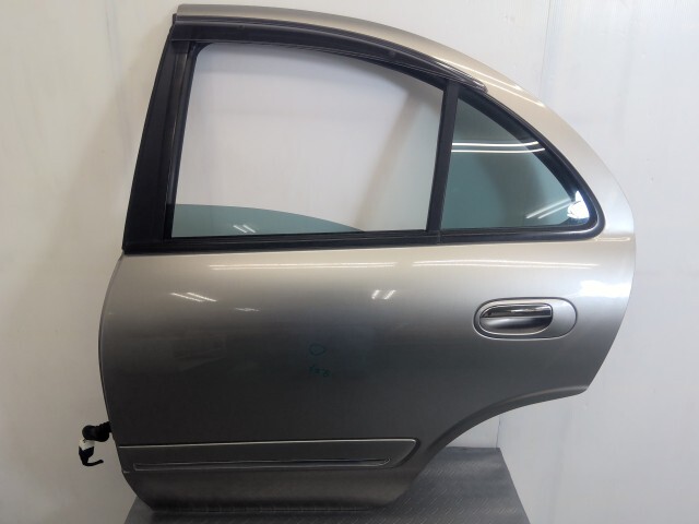 ブルーバードシルフィ TG10 左 リア ドア パネル H2101-4M5MM KX4拍卖