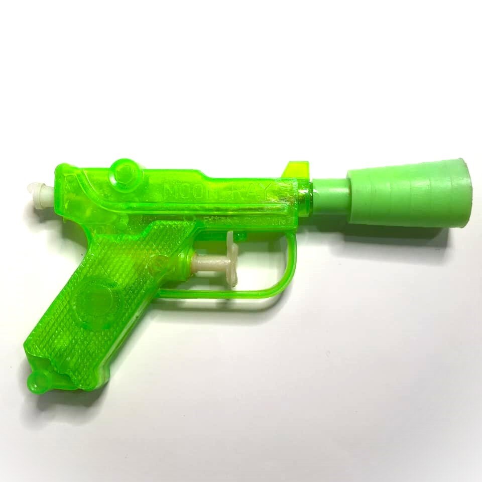 ●昭和レトロ 「水鉄砲 MOON RAY クリアグリーン」 40年以上昔のデッドストック品拍卖