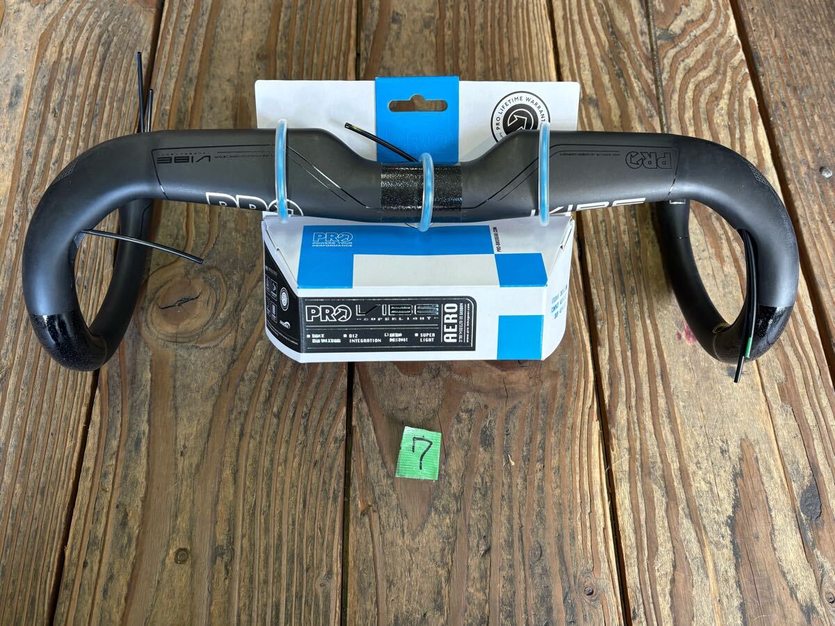 未使用『シマノPRO VIBE エアロカーボン スーパーライト ハンドルバー 380mm』シマノプロ バイブ 定価75900円拍卖