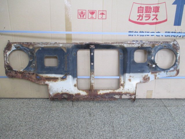 日産 サニー B110、フロントパネル、ライトバッフル☆★拍卖