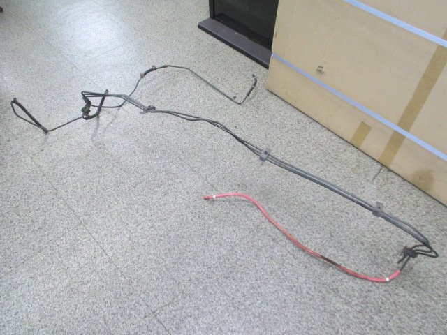 サニートラック、サニトラ、b122、後期、ショート用、フロア下に付く燃料パイプ(ガソリンタンクからの燃料パイプ)拍卖