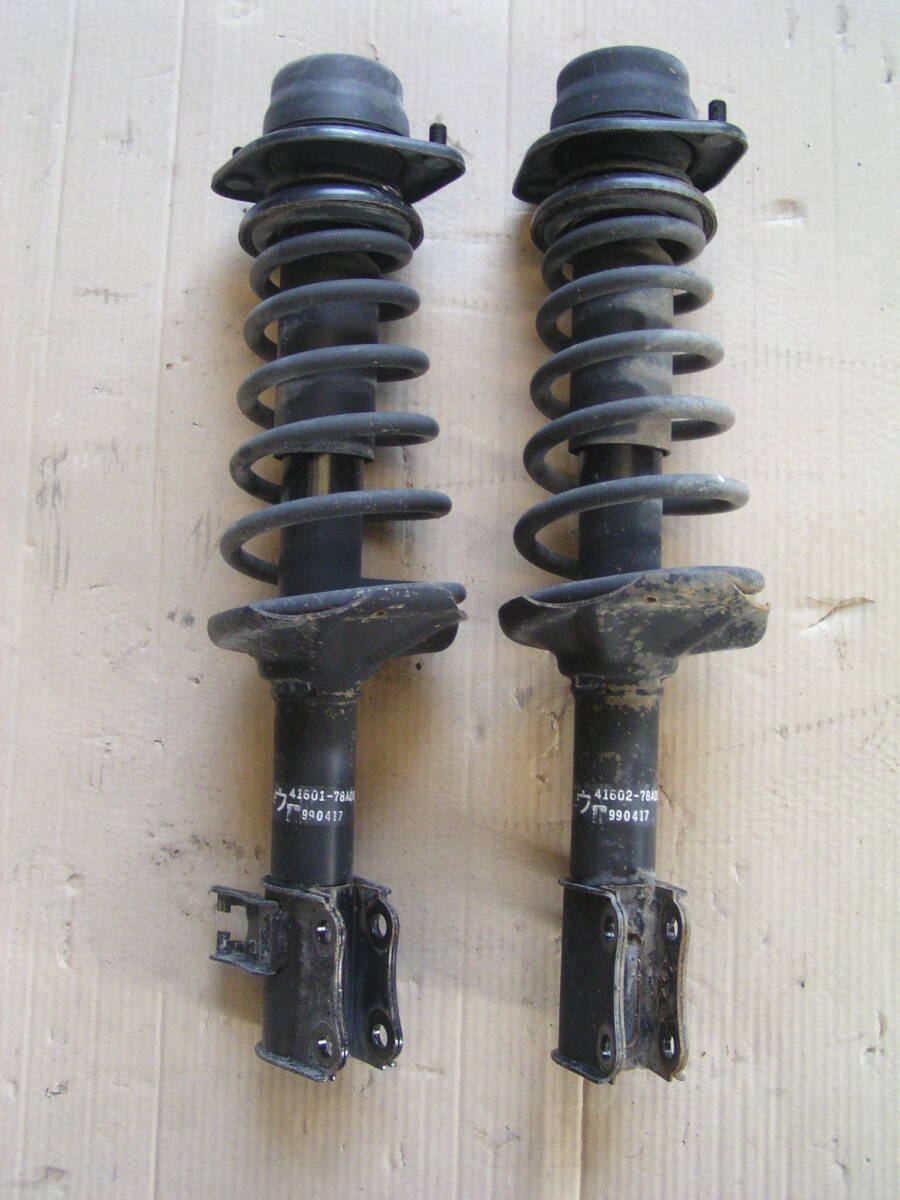 ☆ エブリィ DB52V TURBO DB52T フロント ストラット 左右セット 41601-78A00 41602-78A00拍卖