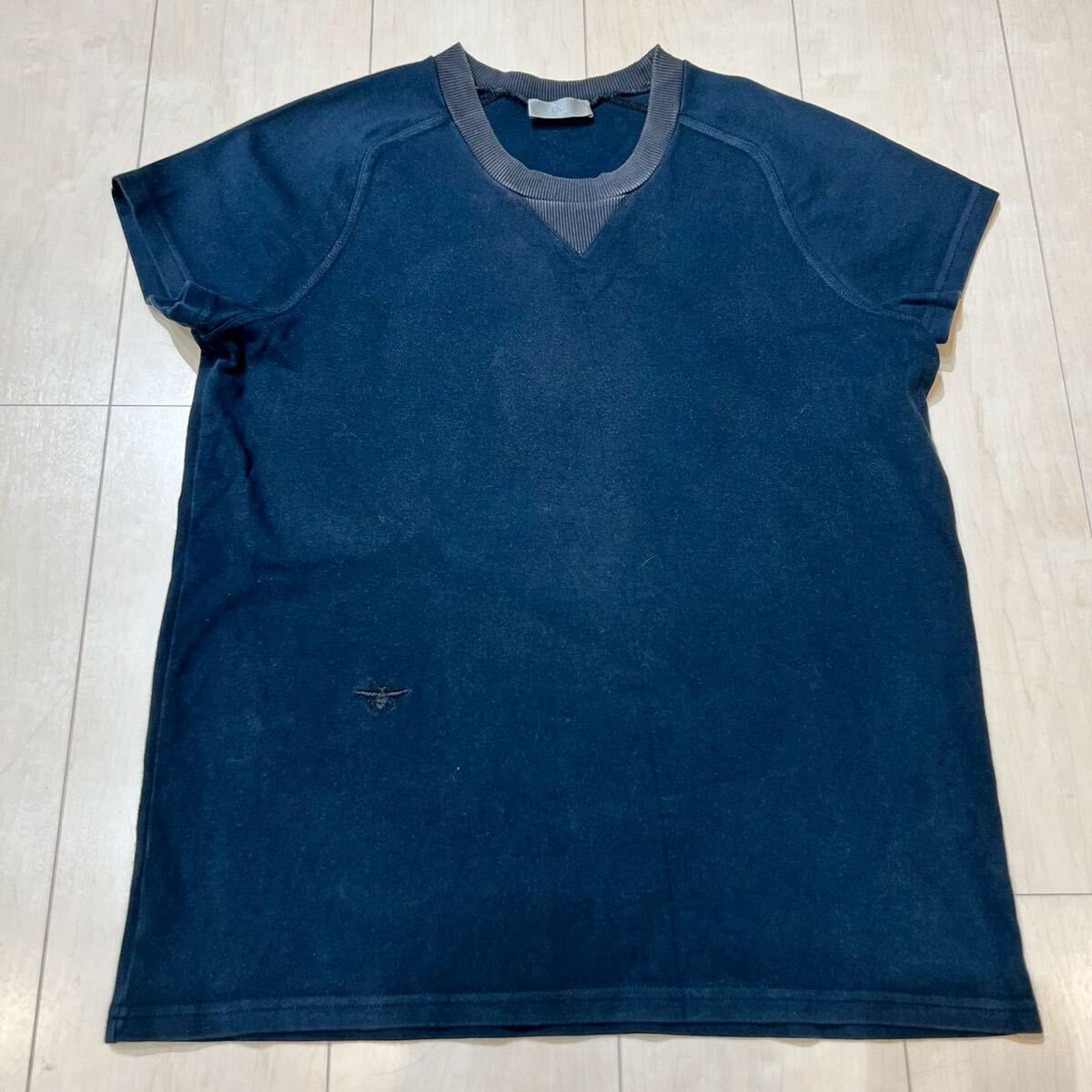 【即決】希少 Dior homme ディオールオム 半袖スウェット 半袖Tシャツ Tシャツ ネイビー 半袖 カットソー ノースリーブ bee 刺繍拍卖