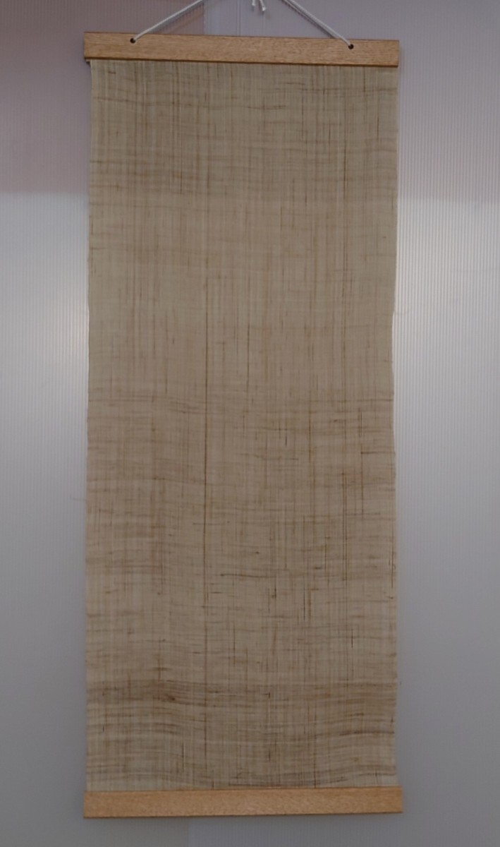 #麻#タペストリー#暖簾 サイズ(本体約cm)幅30 長さ68 重量約150g 上下の横桟 天然杢楢無垢材 木地仕上げ拍卖