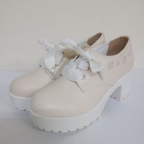 ★【中古品】LIZ LISA(リズリサ) 靴 Lサイズ アイボリー×ホワイト 女性用拍卖