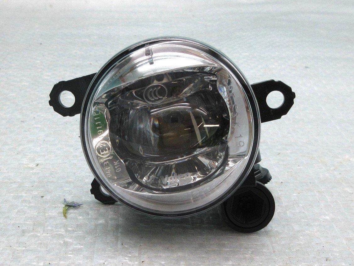 ◆ B44A B45A B47A B48A ルークス ハイウェイスター ROOX Highway Star 純正 右フォグランプ LED 26150-8990E Valeo 90206508拍卖
