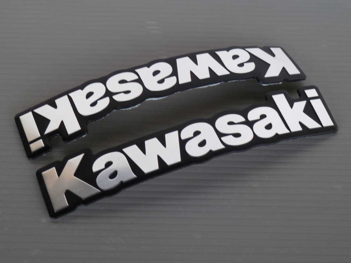 ネコポス ゼファー750 カワサキ純正 タンクエンブレムセット シルバー 新品拍卖