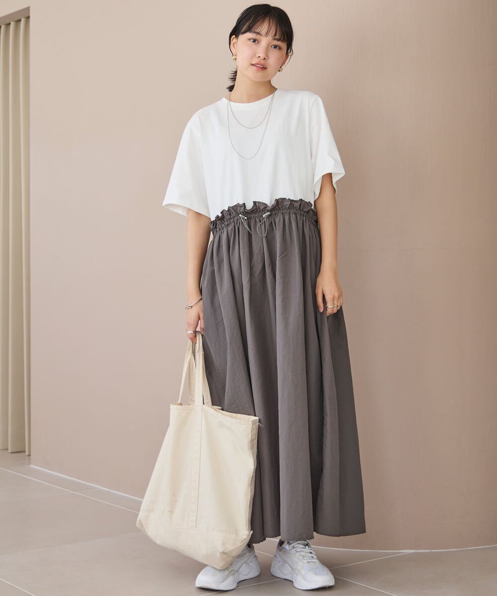 送料無料 LAVEANGE ラビアンジェ ドロストドッキングワンピース拍卖