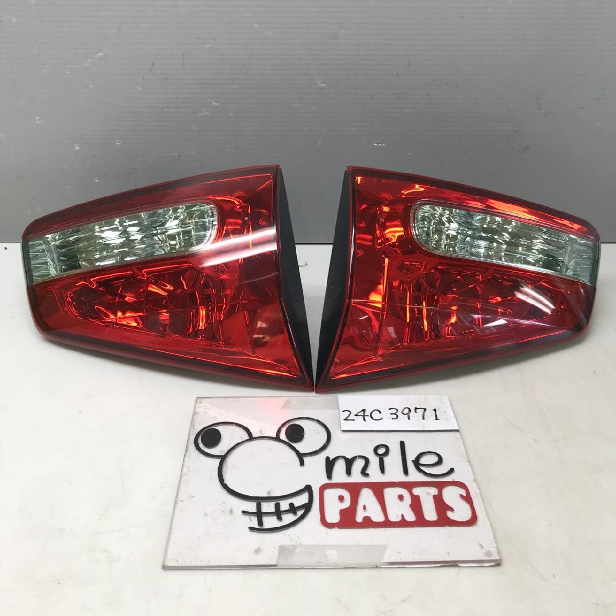 Y12 ウイングロード 純正 左右フィニッシャーランプ 2Z5-30-6/24C3971*同梱不可拍卖