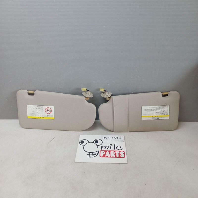 J32 ティアナ 純正 運転席助手席サンバイザー 2Z4-10-6/25E4721*同梱不可拍卖
