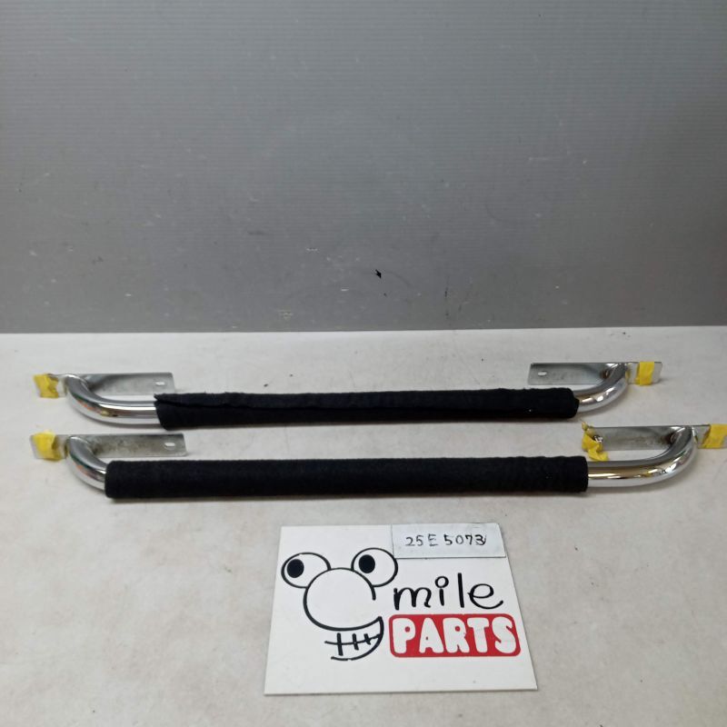 U62V ミニキャブ 純正 左右ルーフグリップ(ステンレス・福祉車用) 1C3-4-7/25E5073*同梱不可拍卖