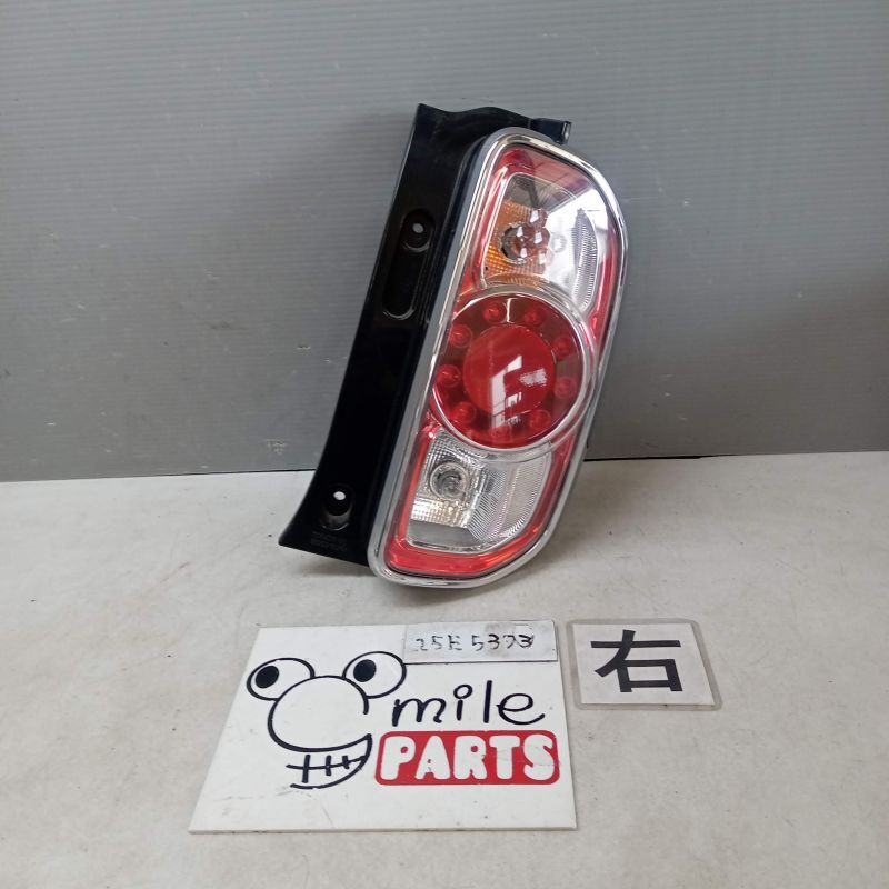 MR31S/MR41S ハスラー 純正 右テールランプ 2Z5-2-2/25E5373*同梱不可拍卖