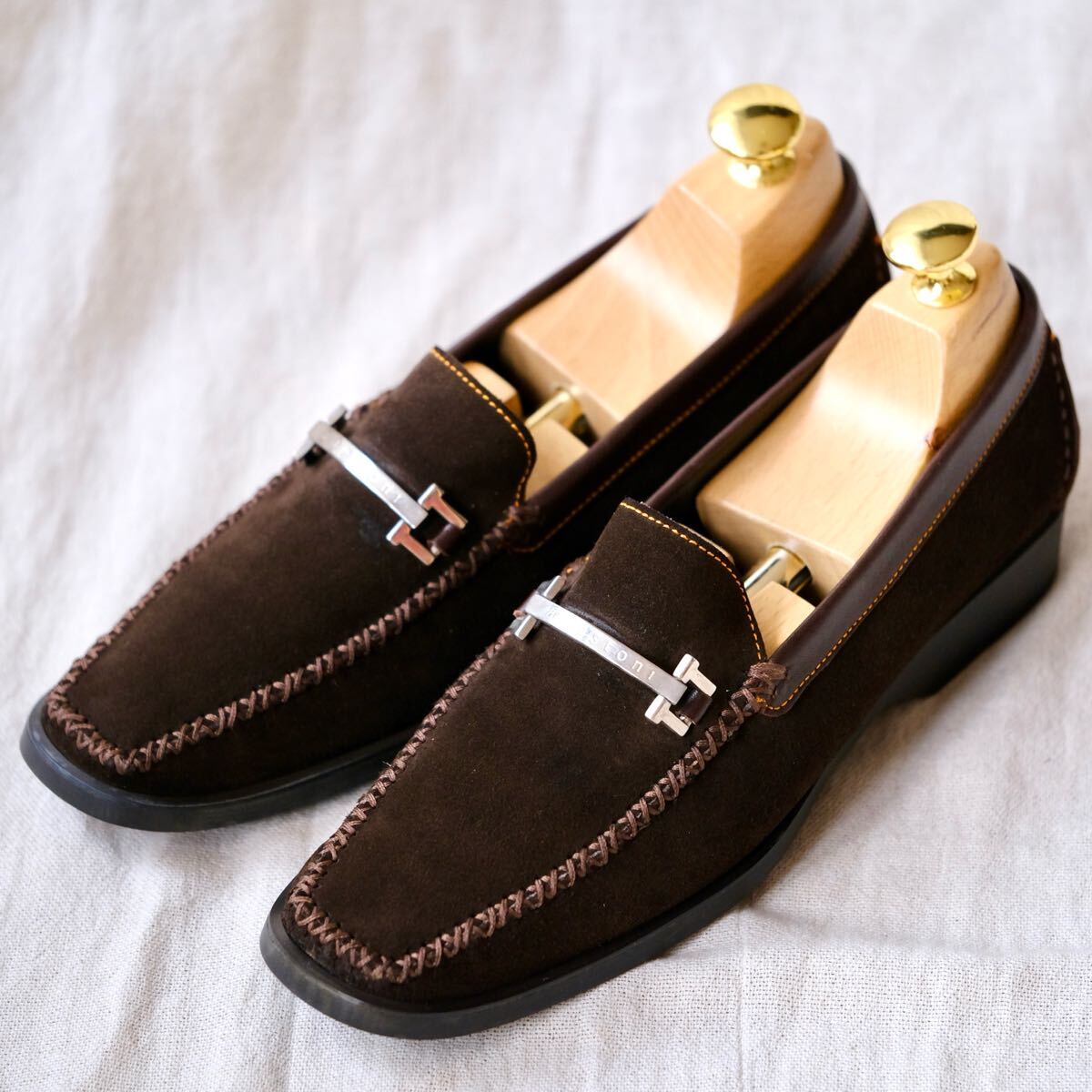 美品a.testoniアテストーニ スエードビットローファー茶36拍卖