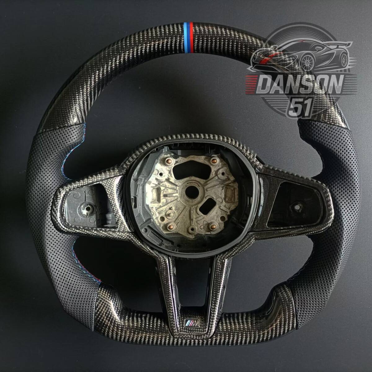 送料無料 リアルカーボン・レザー製 BMW M2 M3 M4 G87 G80 G82/83 F40 F44 G20 G21 G22 G23 G26 Z4 G29  ステアリング カバー付く拍卖