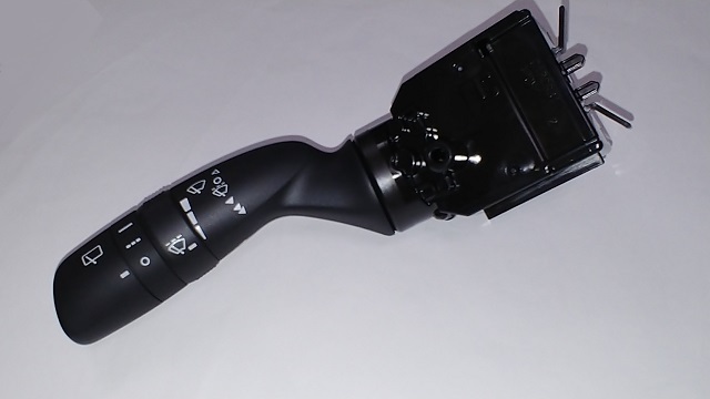 トヨタ純正 時間調整式間欠ワイパースイッチレバー カローラツーリング 210系拍卖