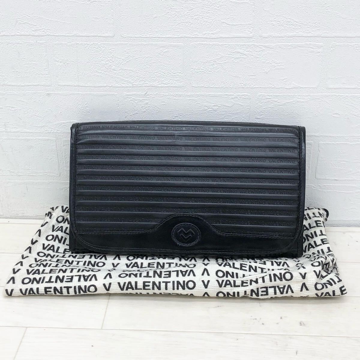 M13〓 保護袋付き MARIO VALENTINO マリオバレンチノ クラッチバッグ セカンドバッグ メンズ ブラック ショルダーバッグ 紐脱着可能拍卖