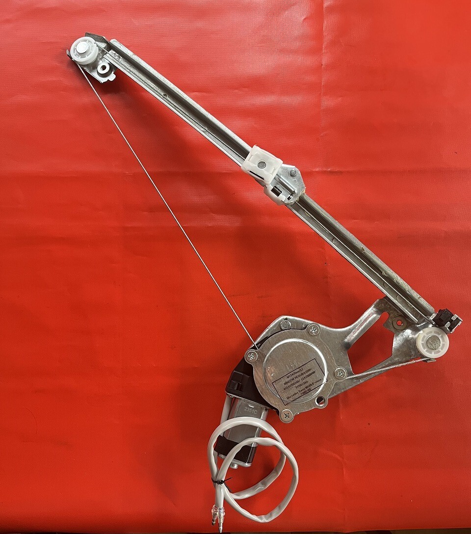 メルセデスベンツW124(1986~95年)用リア・左ウインドウレギュレーター (32)拍卖