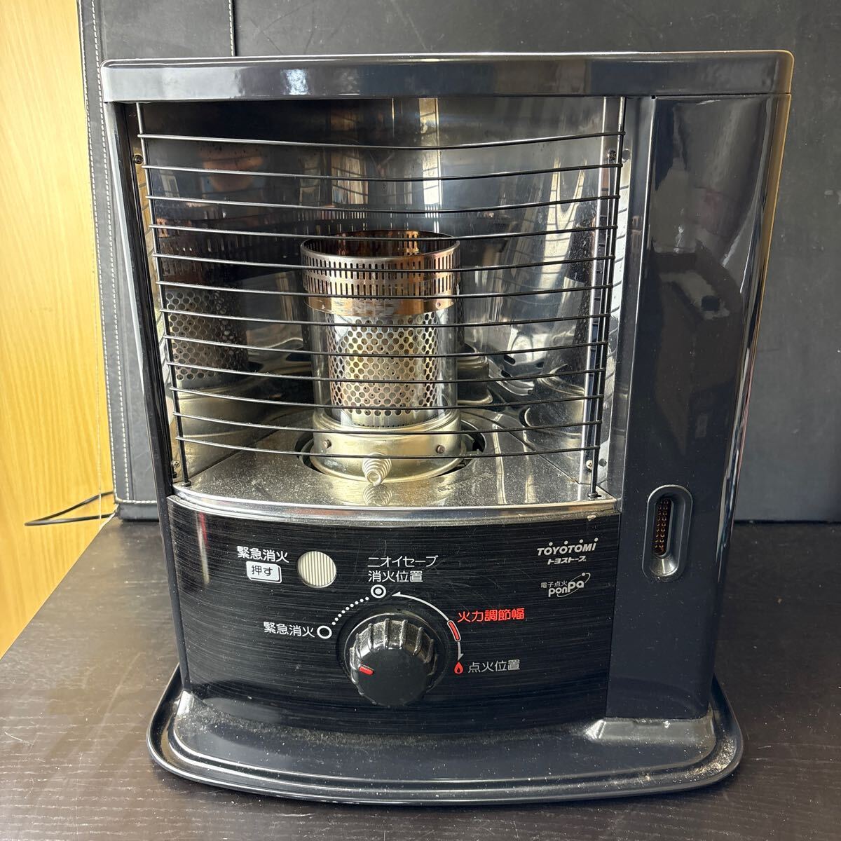 石油ストーブ トヨトミ 自然通気形開放式石油 ストーブ 動作品 RSV−230拍卖