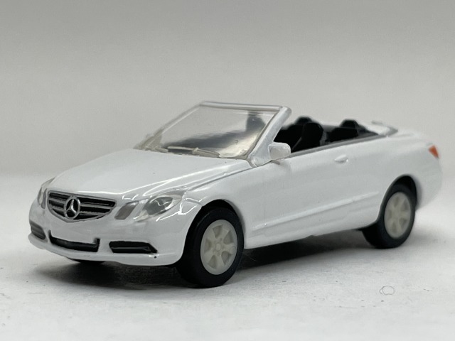■★ジョージア メルセデス・ベンツ ダイキャストオープンカー 3 Mercedes-Benz E-Class Cabriolet拍卖