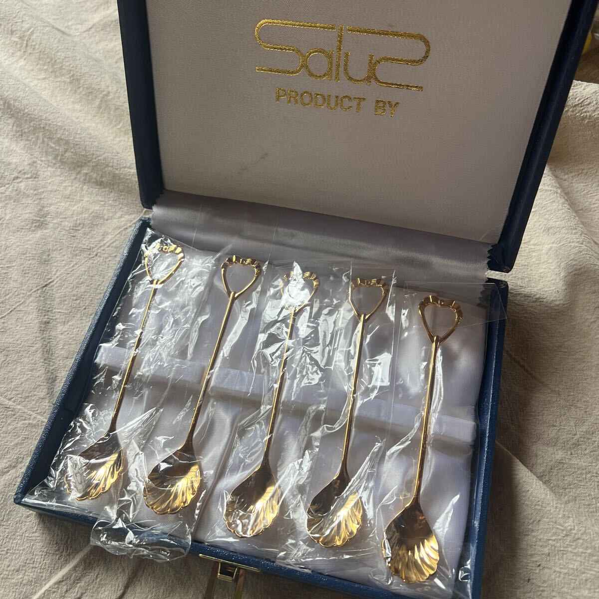 T5/14-3 未使用 可愛い ハートのティースプーン ゴールド カトラリー スプーン 箱無し送料180円拍卖