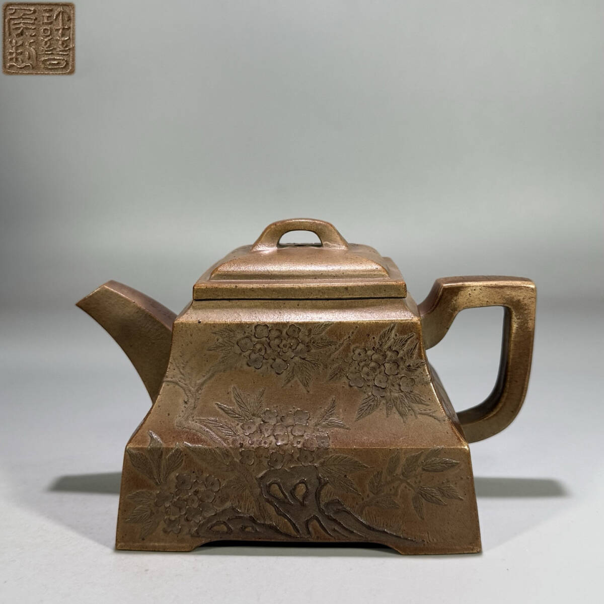 古陶芸 紫砂壷 清時代 【許晋侯】 製 「印花付彩絵升方壺」 段泥 煎茶 急須 茶道具 唐物 時代物 茶器 容量450cc LT-250564拍卖