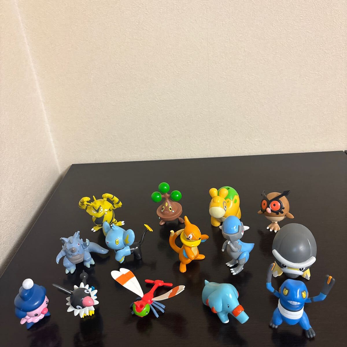 ポケモン DP フィギュア JAKKS Pacific, Inc.製 (1995設立アメリカ) 14個 中古品 ペラップ ゴマゾウ グレッグル エレキブル ブイゼル 他拍卖