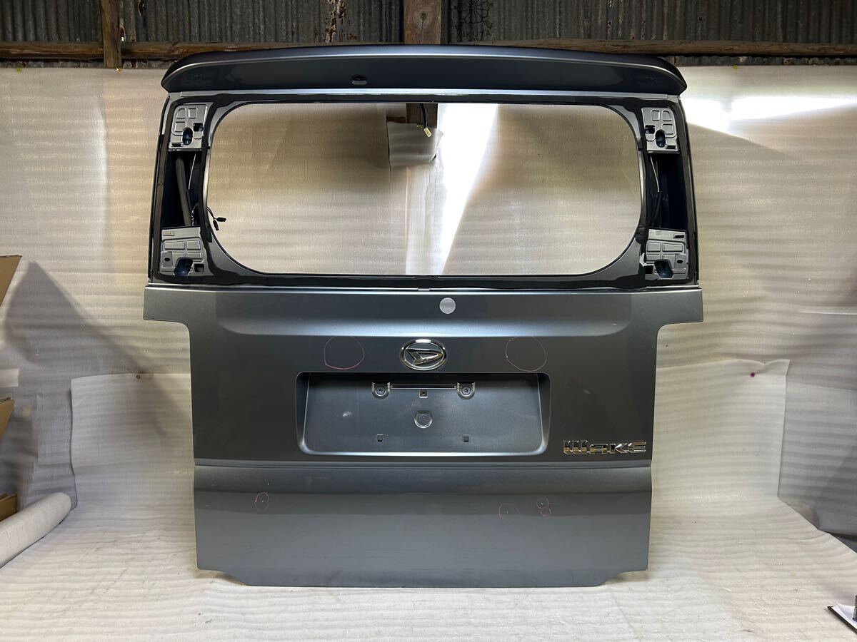 11211 ウェイク LA700S バックドア リアゲート 67005-B2G10 グレー ガンメタ系拍卖