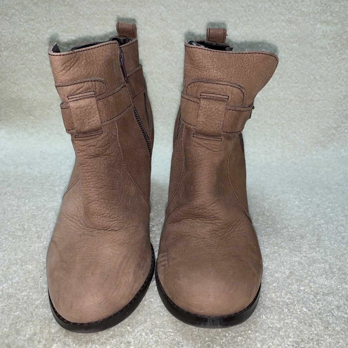 ダイアナ DIANA 革製 ショートブーツ 内ファスナー ブラウン 21.5㎝ヒール約8㎝ 美品拍卖
