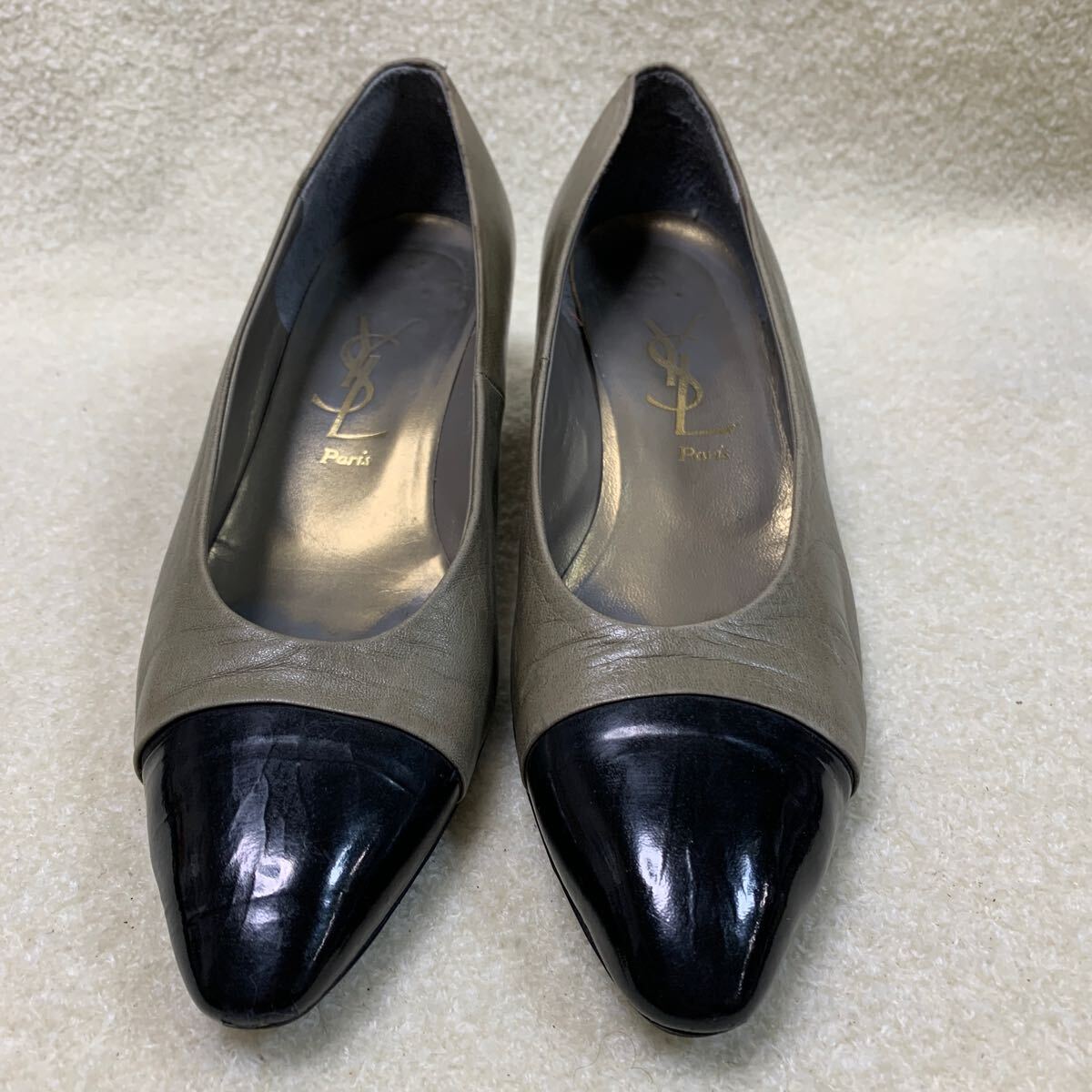 イブサンローラン YSL 本革パンプス 淡いカーキ色&黒 22.5㎝拍卖