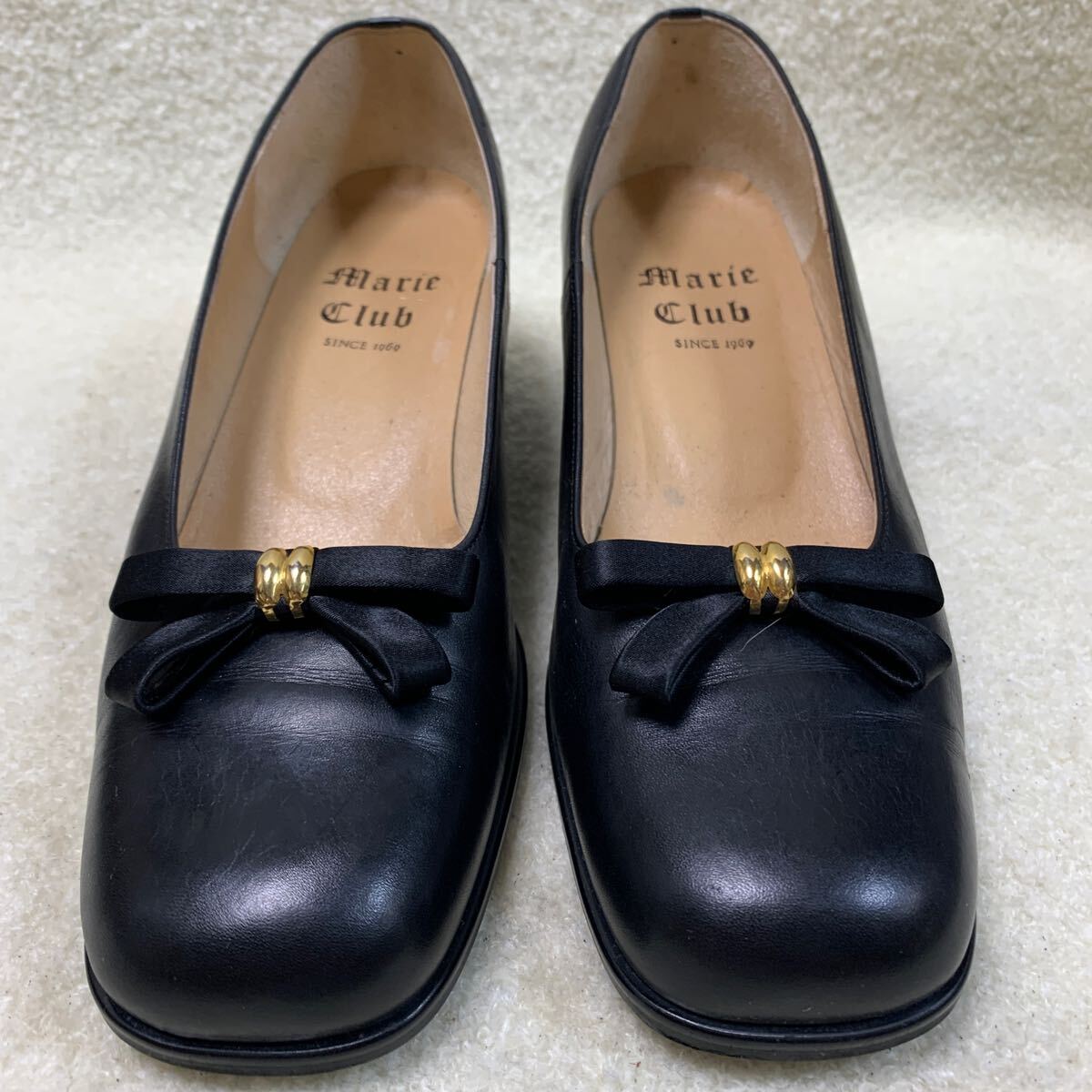 マリークラブ Marie Club 本革レディースパンプス リボンモチーフ ブラック 23㎝EEヒール約4.5㎝ 美品拍卖
