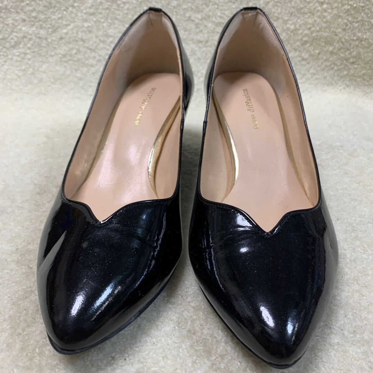 ノイエディフュージョン neue diffusion レディースパンプス ブラック 22.5㎝ヒール約5㎝拍卖