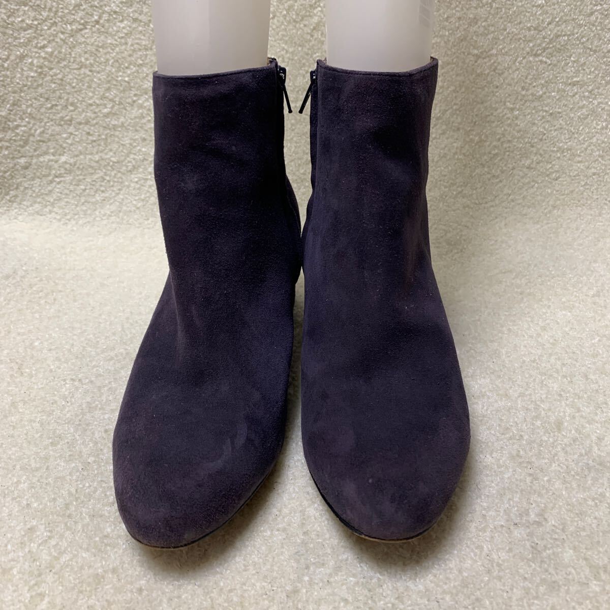 バナナリパブリック BANANA REPUBLIC ショートブーツ 内ファスナー 濃いパープル 24㎝ヒール約5.5㎝拍卖