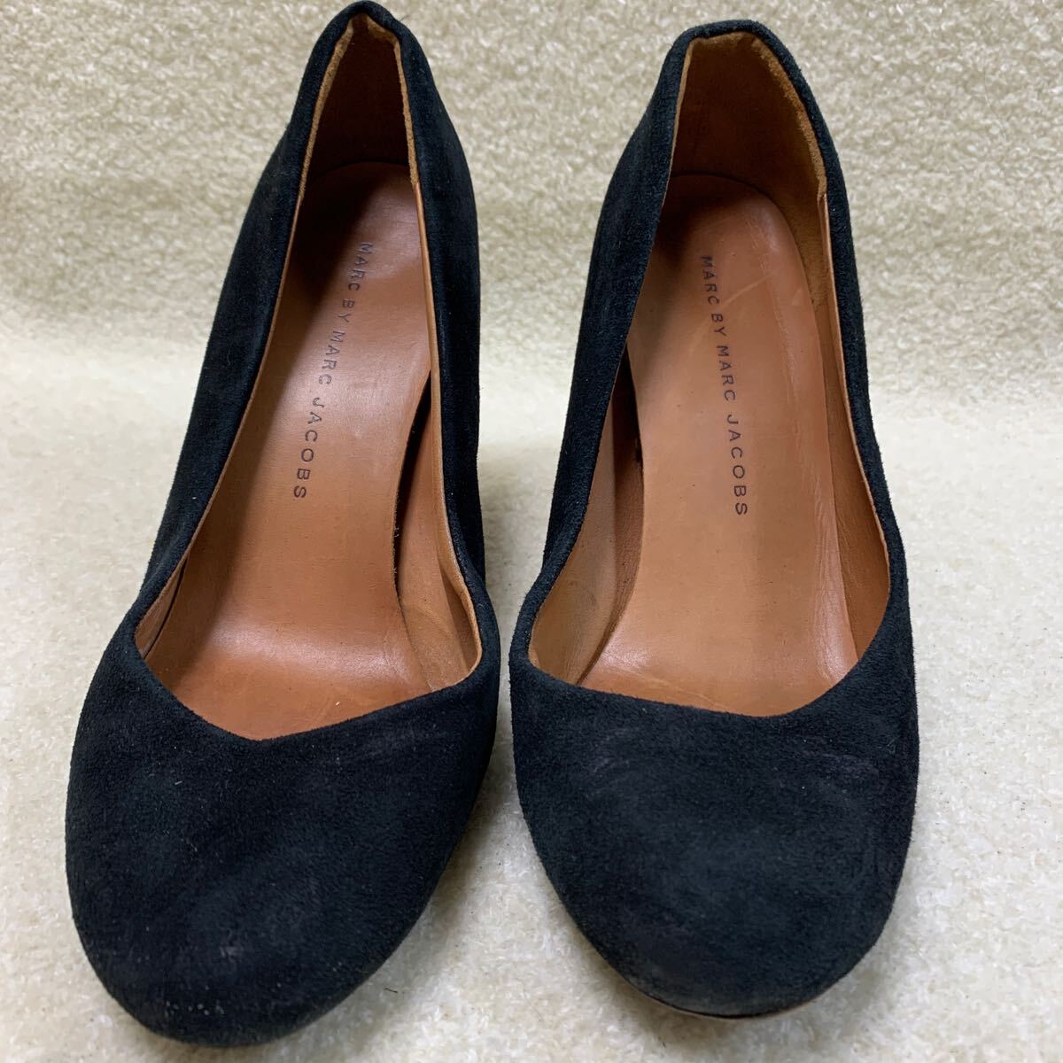 マークバイマークジェイコブス MARC BY MARC JACOBS レディースパンプス スウェード ブラック 23㎝ヒール約8.5㎝拍卖