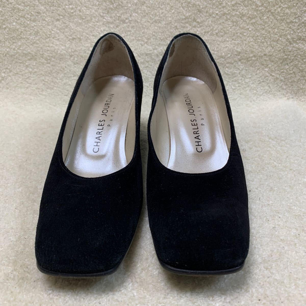 シャルルジョルダン CHARLES JOURDAN レディースパンプス スウェード ブラック 22.5㎝ヒール約5㎝ 美品拍卖