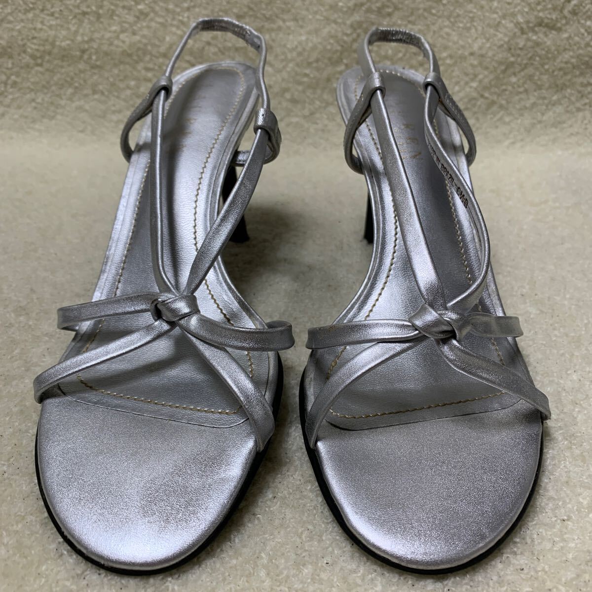 ラルフローレン RALPH LAUREN レディースサンダル シルバー 23.5㎝ヒール約7.5㎝ 美品拍卖