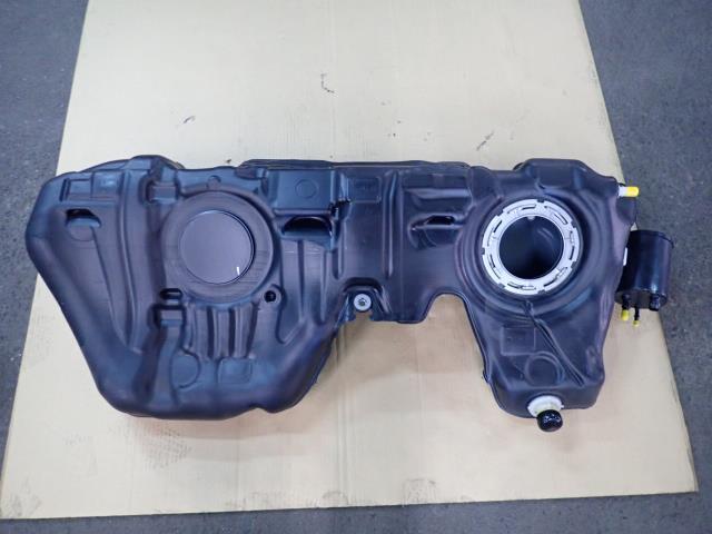 BMW 3シリーズ DBA-3B20 フューエルタンク 300 16117294608拍卖