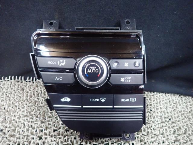 フリード 6AA-GB7 エアコンスイッチパネル NH883P拍卖