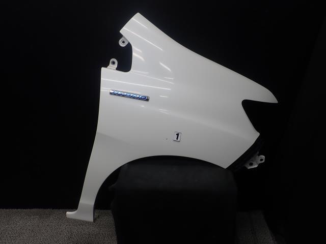 フリードスパイク DAA-GP3 右フロントフェンダー NH624P 60211-SFM-J00ZZ拍卖