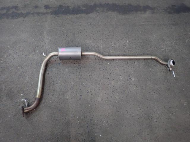 フィット DAA-GP1 エキゾーストセンターマフラー NH700M 18220-TF0-J31拍卖